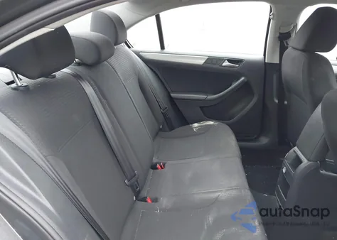 2015 Volkswagen Jetta 1.8T Se из США, поврежденный, VIN 3VWD17AJ8FM231679